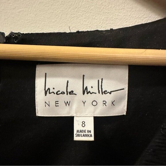 Nicole Miller Black Lace Feather Trim V-Neck Sleeveless Mini Flapper Dress Sz 8 - Picture 8 of 11